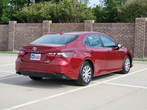 2021 Toyota Camry Hybrid LE