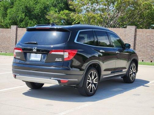 2022 Honda Pilot Elite