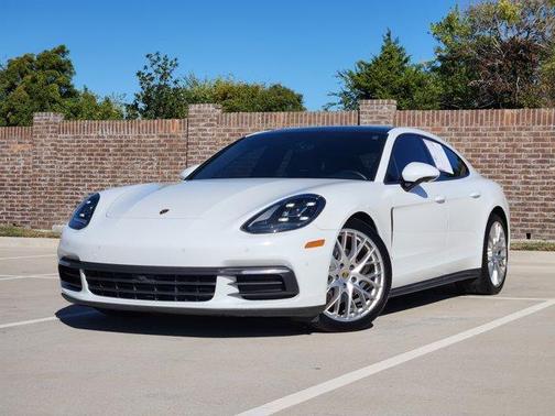 2020 Porsche Panamera 4