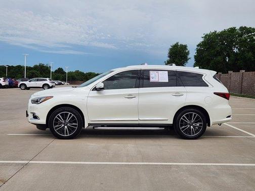 2017 INFINITI QX60 Base