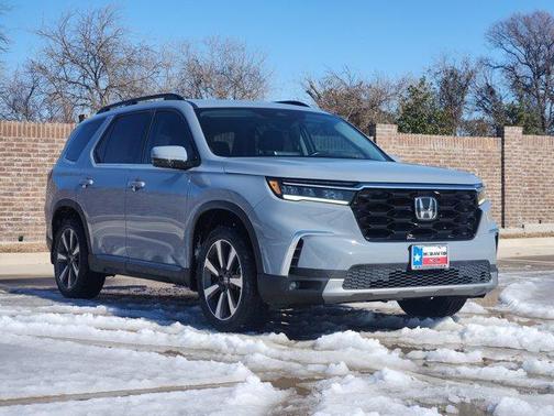 2023 Honda Pilot Touring