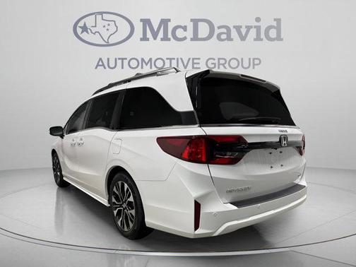 Platinum White Pearl 2027 Honda Odyssey Elite