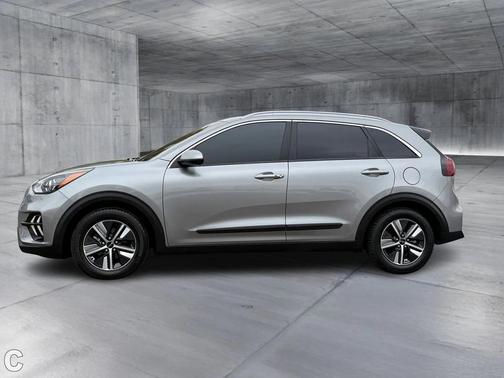 2022 Kia Niro LXS