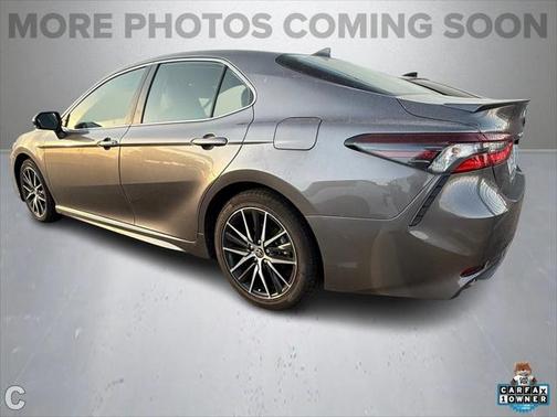 2024 Toyota Camry Hybrid SE