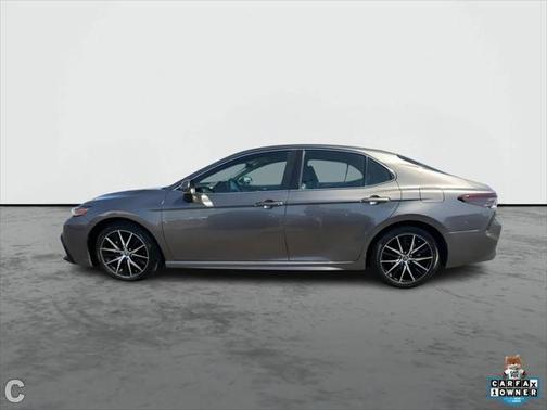 2024 Toyota Camry Hybrid SE