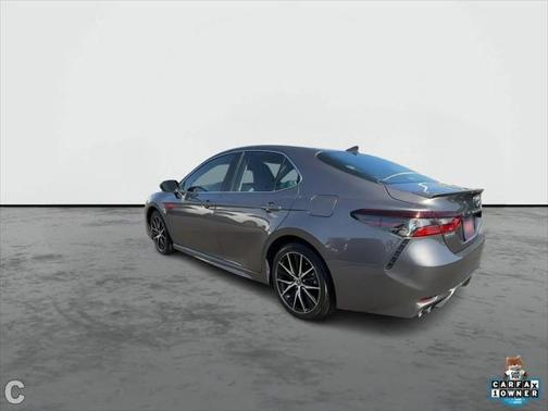 2024 Toyota Camry Hybrid SE