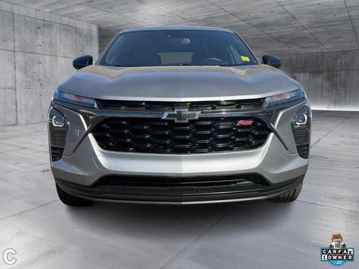 Sterling Gray Metallic 2024 Chevrolet Trax FWD 1RS