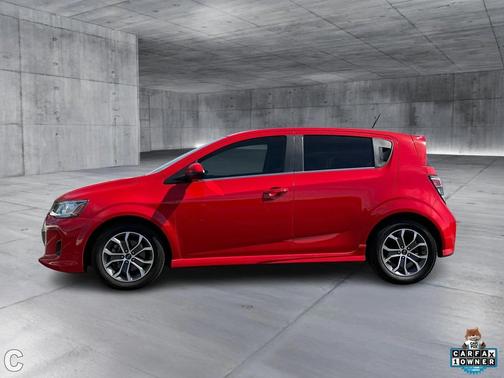 2020 Chevrolet Sonic FWD Hatchback LT 5-Door