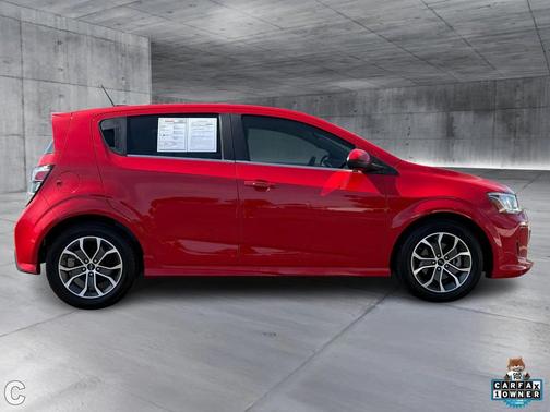 2020 Chevrolet Sonic FWD Hatchback LT 5-Door