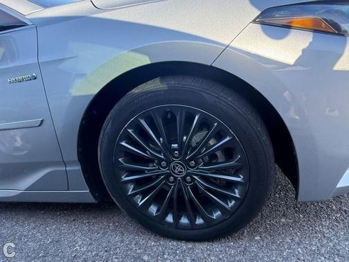 Celestial Silver Metallic 2021 Toyota Avalon Hybrid XSE