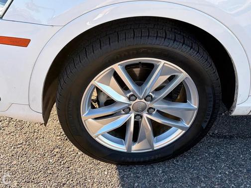 2016 Audi Q3 2.0T Premium Plus