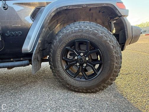 Granite Crystal Metallic Clearcoat 2020 Jeep Gladiator Sport S