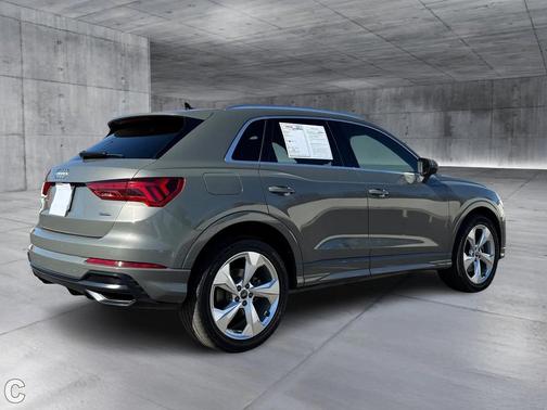 2020 Audi Q3 45 S line Prestige