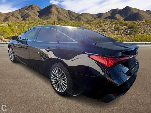 2019 Toyota Avalon Hybrid Limited