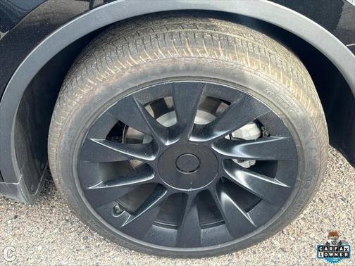 2024 Tesla Model Y Long Range Dual Motor All-Wheel Drive