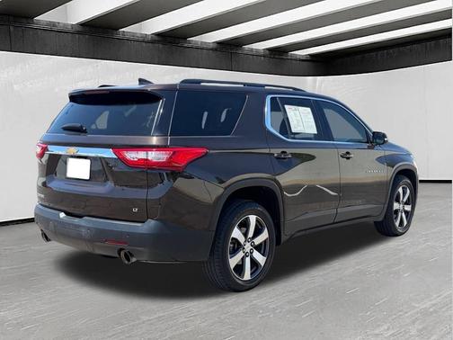 Havana Brown Metallic 2019 Chevrolet Traverse LT Leather
