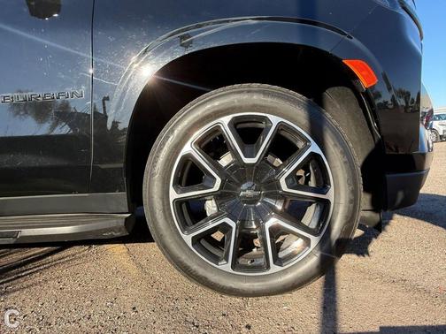 2024 Chevrolet Suburban RST