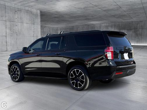 2024 Chevrolet Suburban RST