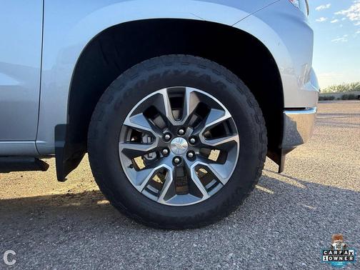 Silver Ice Metallic 2022 Chevrolet Silverado 1500 LT