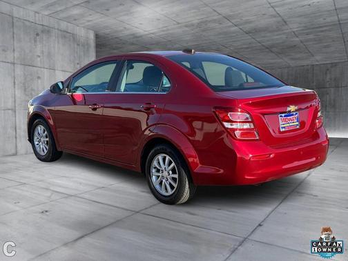 2020 Chevrolet Sonic FWD Sedan LT