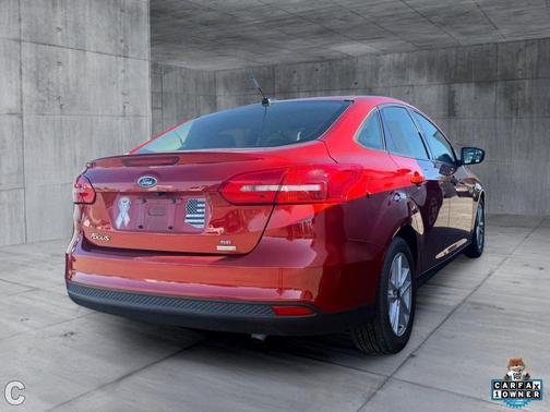 Hot Pepper Red Metallic Tinted Clearcoat 2018 Ford Focus SE