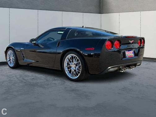 2005 Chevrolet Corvette Base