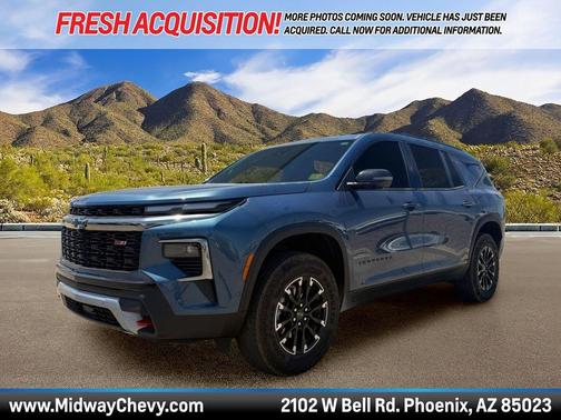 Lakeshore Blue Metallic 2024 Chevrolet Traverse AWD Z71