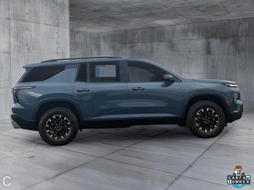 Lakeshore Blue Metallic 2024 Chevrolet Traverse AWD Z71