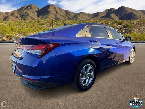 2023 Hyundai ELANTRA SE