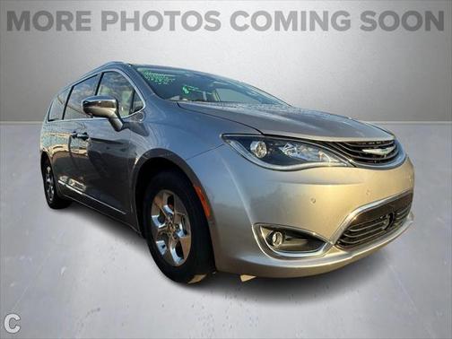 2018 Chrysler Pacifica Hybrid Limited