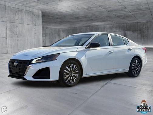 2025 Nissan Altima SV FWD