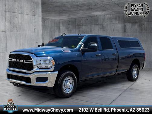 Patriot Blue Pearlcoat 2023 RAM 2500 Tradesman Crew Cab 4x2 8' Box