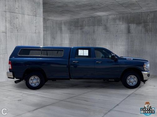 Patriot Blue Pearlcoat 2023 RAM 2500 Tradesman Crew Cab 4x2 8' Box