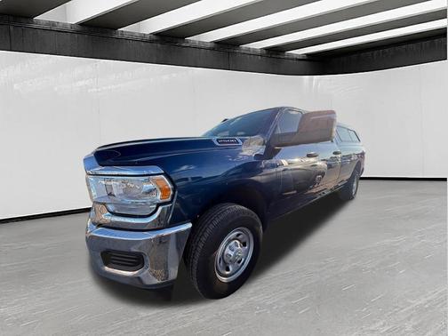 Patriot Blue Pearlcoat 2023 RAM 2500 Tradesman Crew Cab 4x2 8' Box
