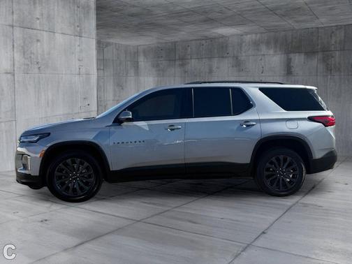Sterling Gray Metallic 2023 Chevrolet Traverse RS
