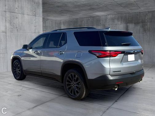 Sterling Gray Metallic 2023 Chevrolet Traverse RS