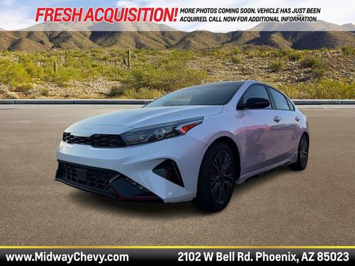 Snow White Pearl 2024 Kia Forte GT-Line