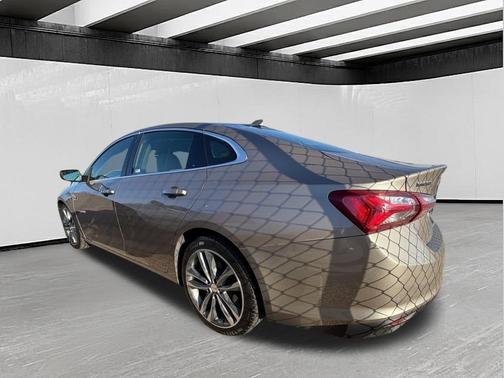 Mineral Gray Metallic 2022 Chevrolet Malibu FWD LT