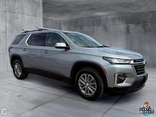 Sterling Gray Metallic 2023 Chevrolet Traverse LT Cloth