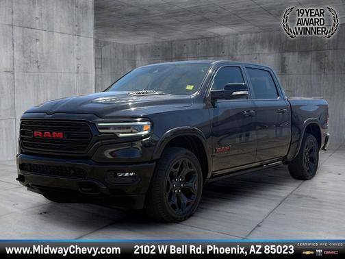 Diamond Black Crystal Pearlcoat 2022 RAM 1500 Limited