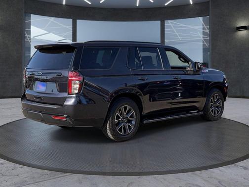 Dark Ash Metallic 2024 Chevrolet Tahoe Z71