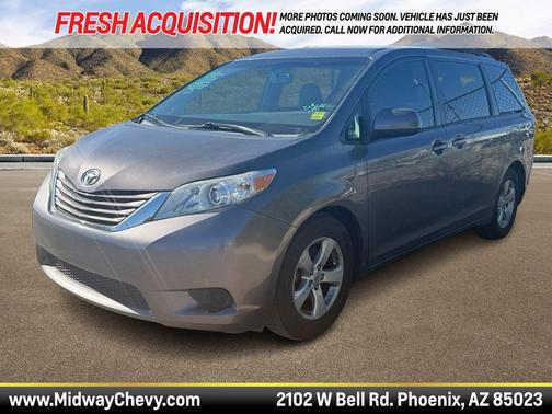 2016 Toyota Sienna LE