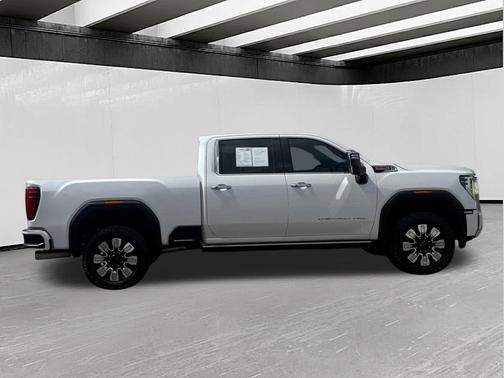 White Frost Tricoat 2024 GMC Sierra 3500 Denali
