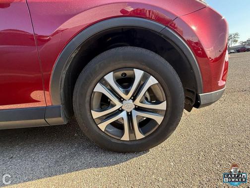 Ruby Flare Pearl 2018 Toyota RAV4 LE