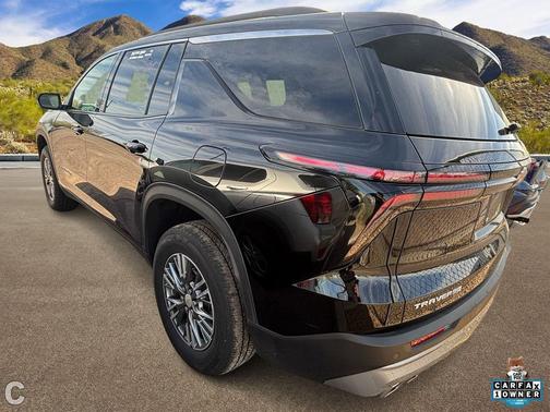 2024 Chevrolet Traverse LT