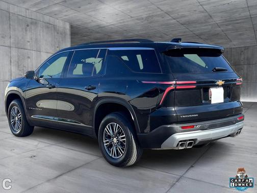 2024 Chevrolet Traverse LT