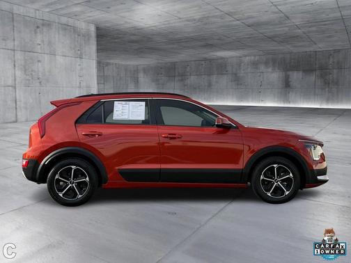2023 Kia Niro EX