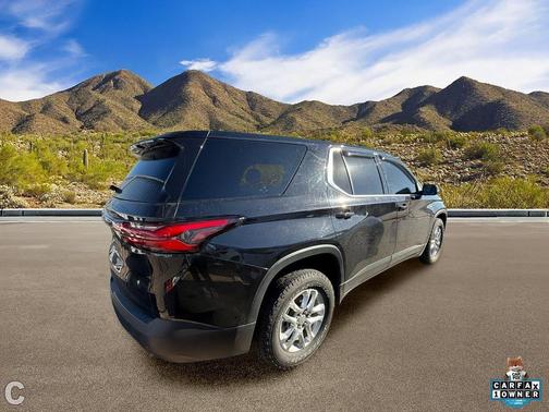 Mosaic Black Metallic 2023 Chevrolet Traverse LS