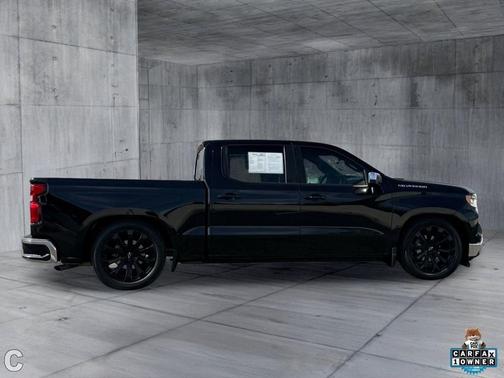 Black 2022 Chevrolet Silverado 1500 LT