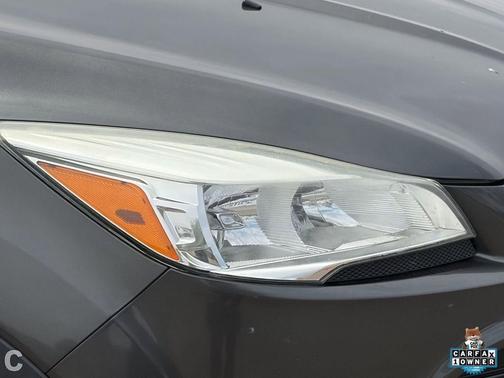 White Platinum Metallic Tri-Coat 2016 Ford Escape Titanium